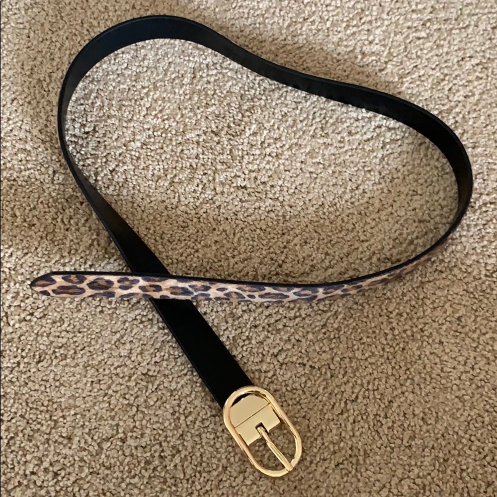 Reversible black and leopard belt